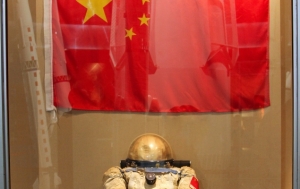První čínský kosmonaut se vrátil na zemi