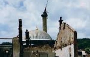 Konflikt v Kosovu si vyžádal v první polovině roku na 500 obětí